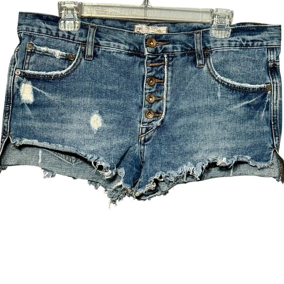 Free People Pants - Free People Distressed High Rise Step Hem Button Fly Cutoff Frayed Hem Shorts
